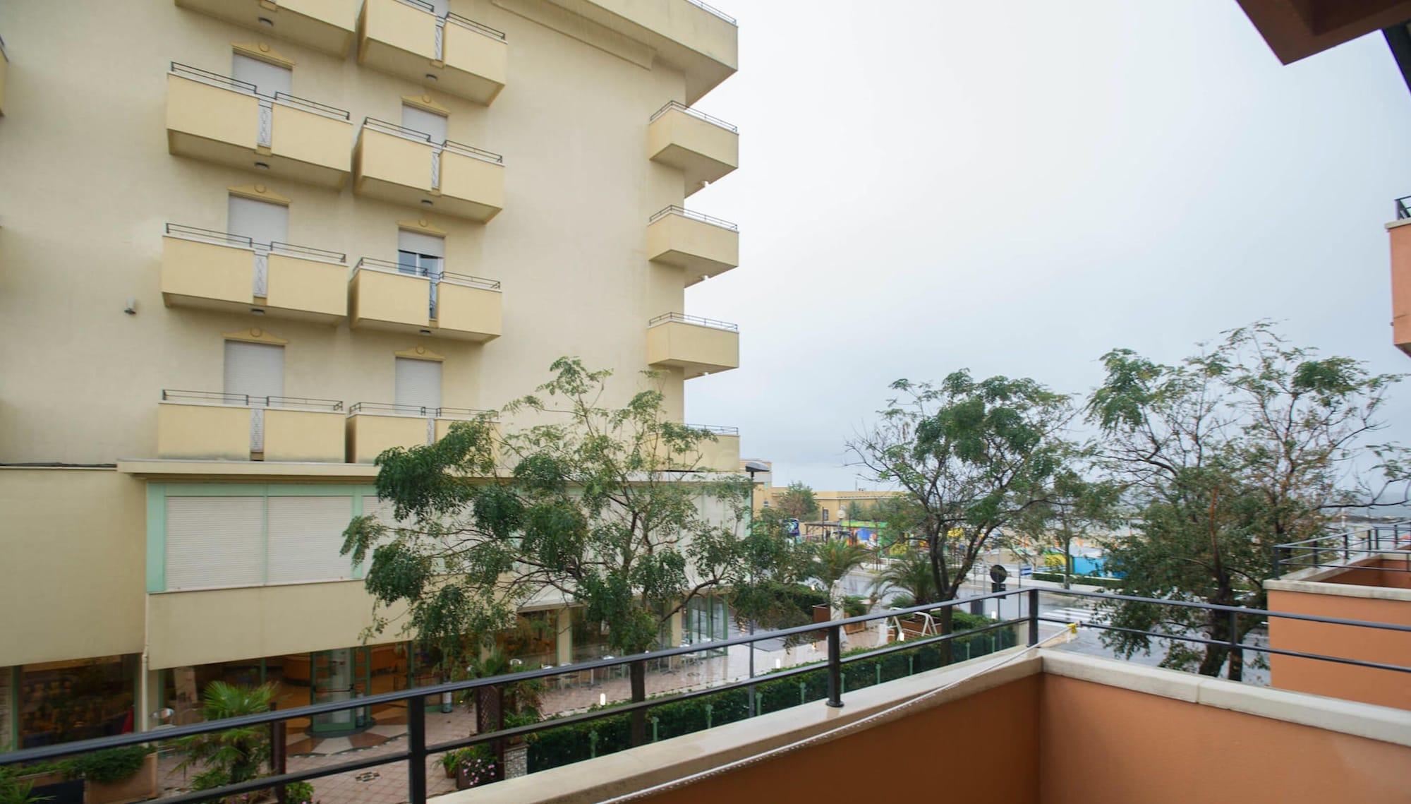 Hotel Palos Ρίμινι Εξωτερικό φωτογραφία