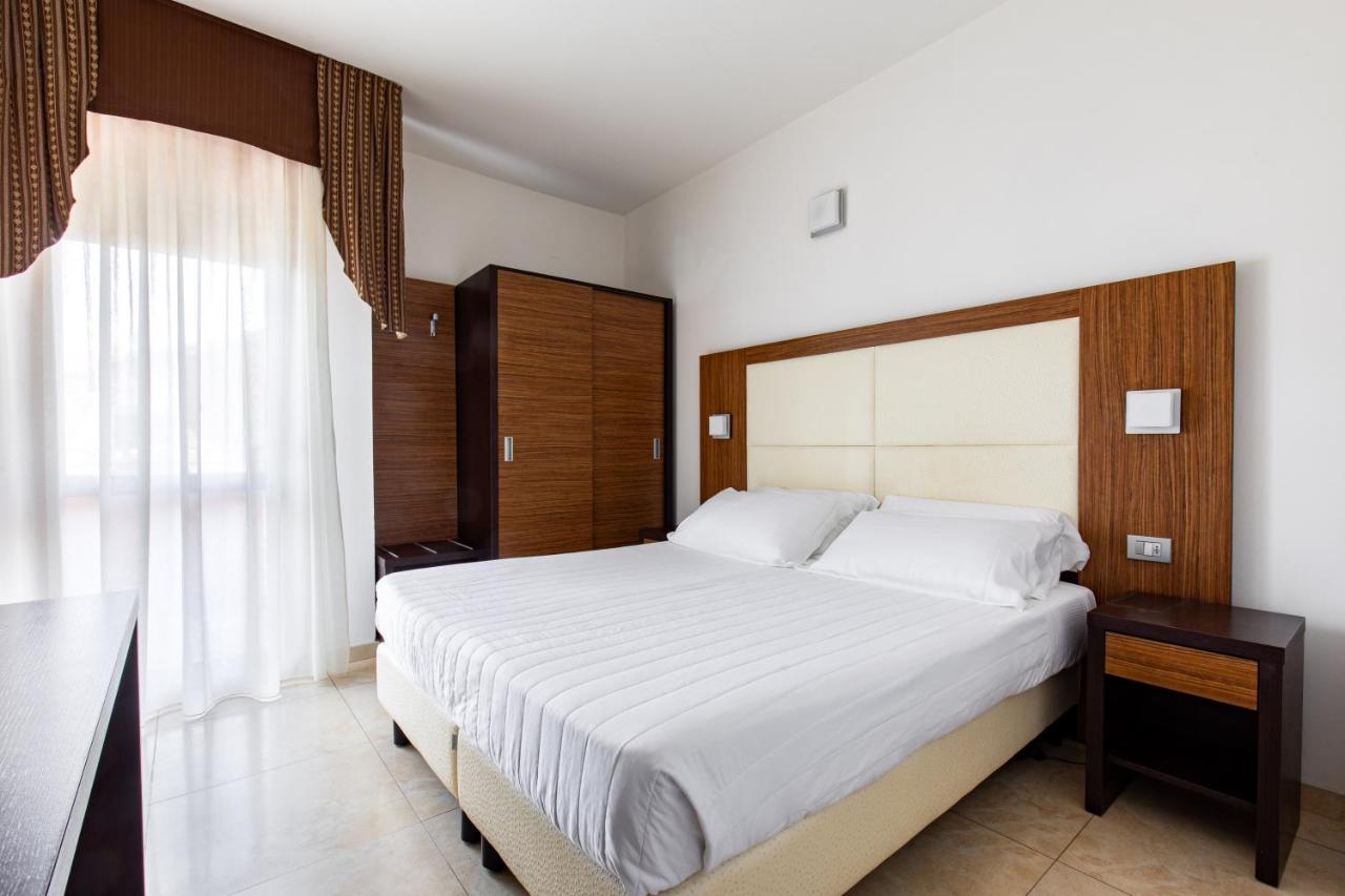 Hotel Palos Ρίμινι Εξωτερικό φωτογραφία