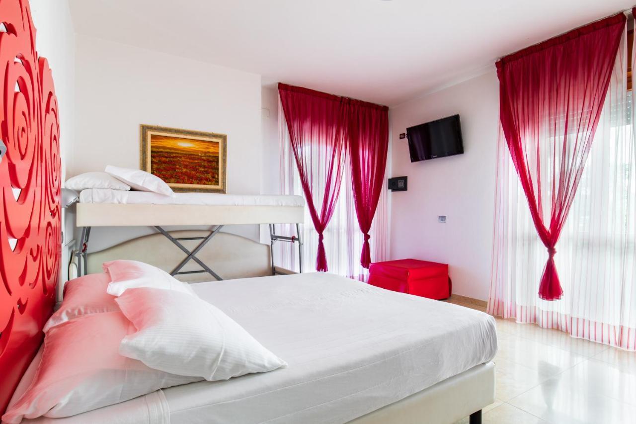 Hotel Palos Ρίμινι Εξωτερικό φωτογραφία