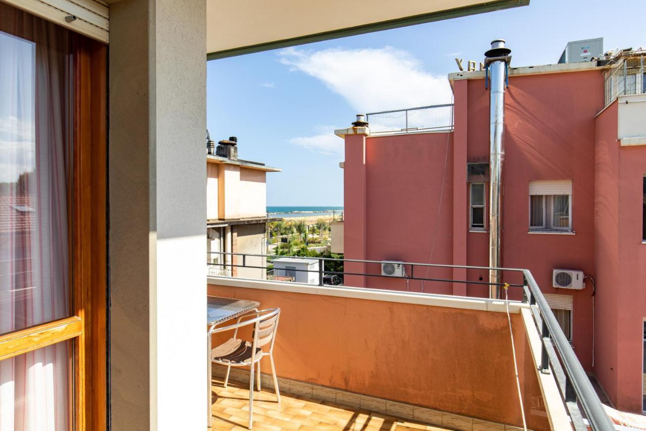 Hotel Palos Ρίμινι Εξωτερικό φωτογραφία