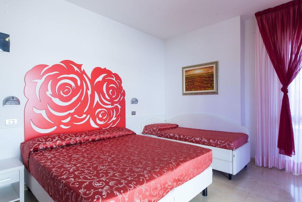 Hotel Palos Ρίμινι Εξωτερικό φωτογραφία