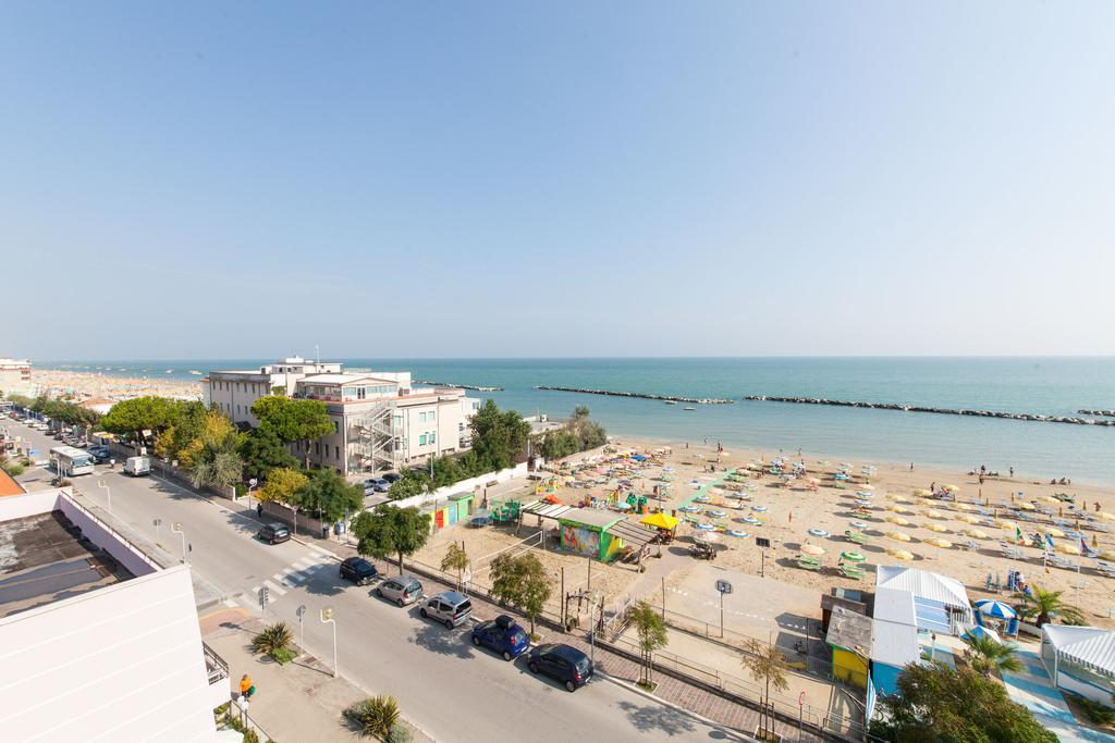 Hotel Palos Ρίμινι Εξωτερικό φωτογραφία