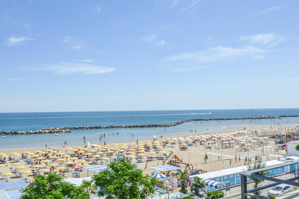 Hotel Palos Ρίμινι Εξωτερικό φωτογραφία